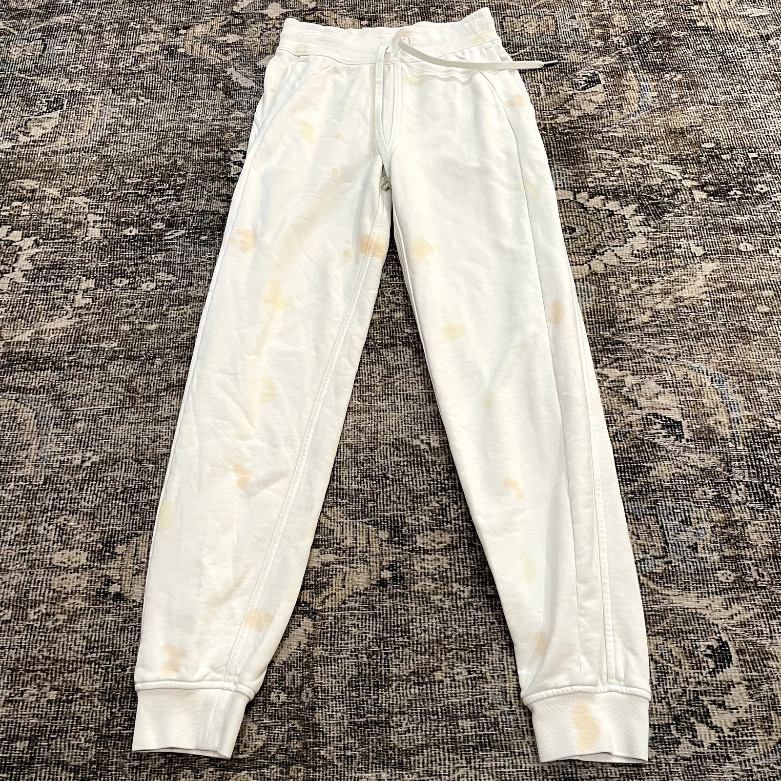 Lululemon Scuba High-Rise French Terry Jogger Echo Dye Antique White Size 2
